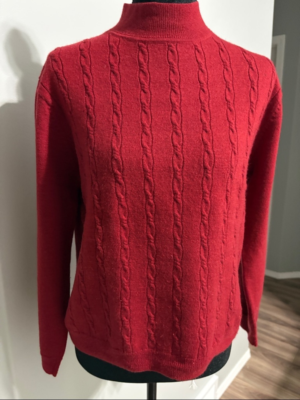 Tabi International 100% Wool Women's Dark Red Cable Turtleneck Sweater